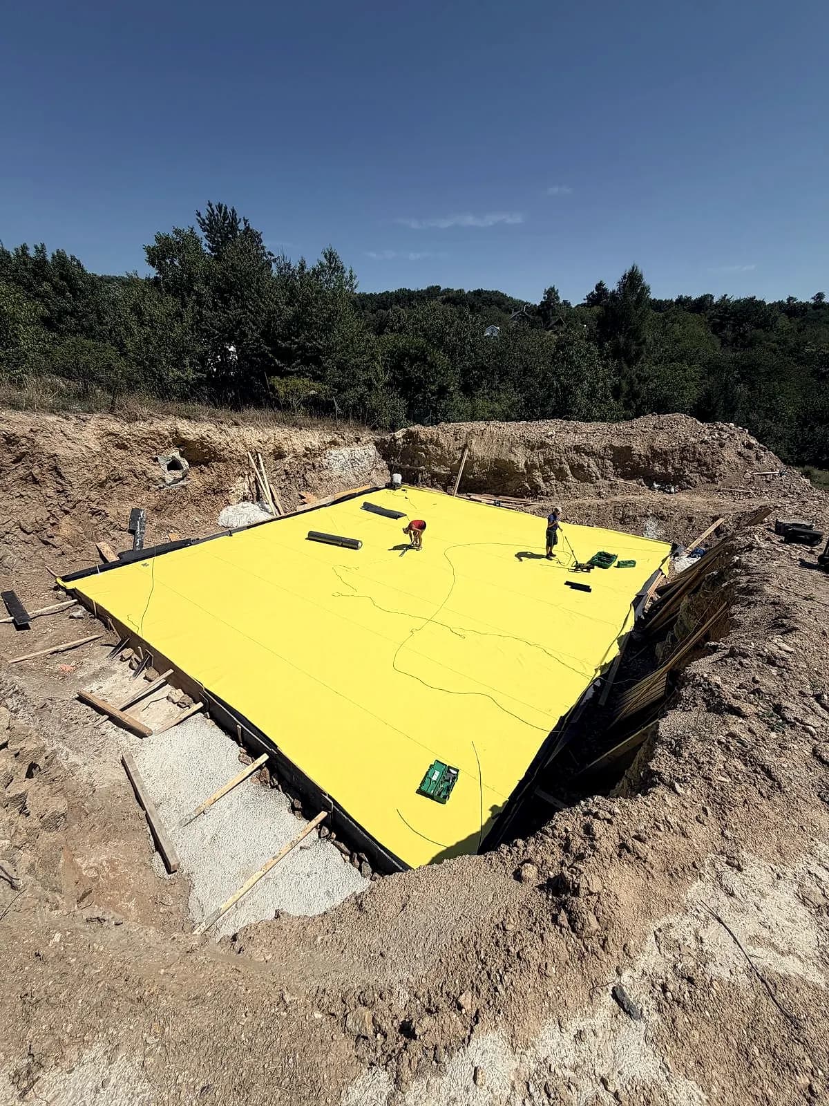 Základová doska v stavebnej jame