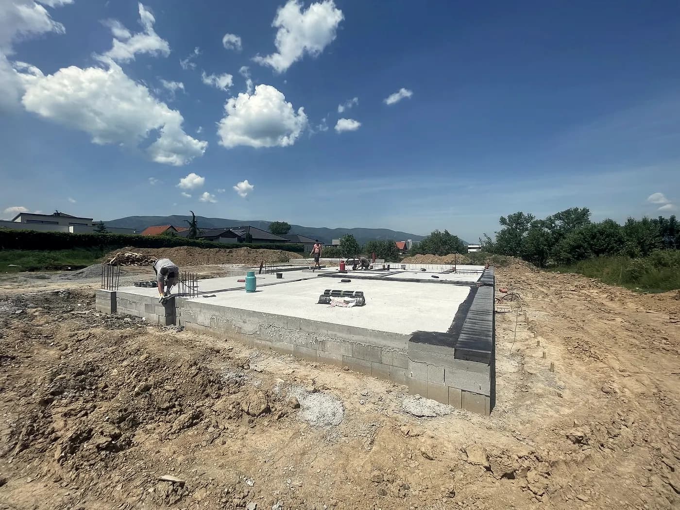 Hotová doska pripravená na murivo